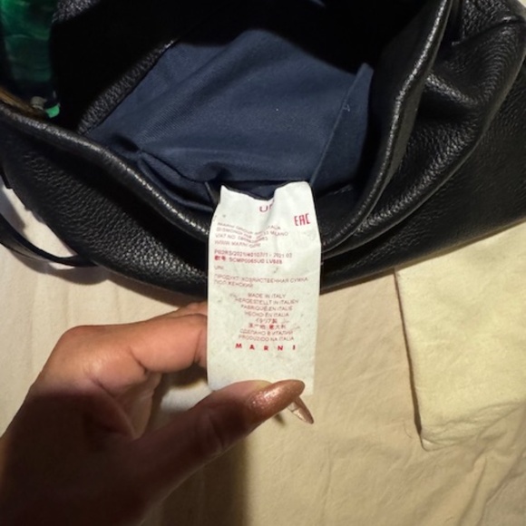 Marni Venice Small Bag in black leather - Picture 8 of 12